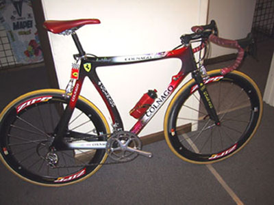 http://www.campyonly.com/images/modbikes/2002/colnago_ferrari_c35.jpg